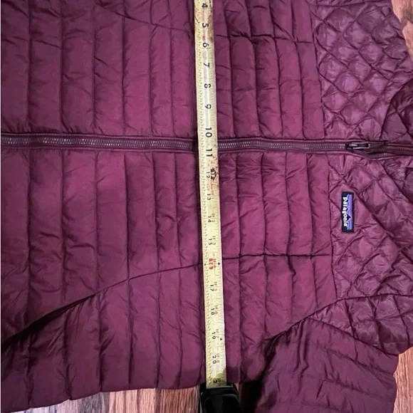 PATAGONIA Women's ALPLIGHT DOWN JACKET Dark Ruby Size LARGE - Picture 13 of 14